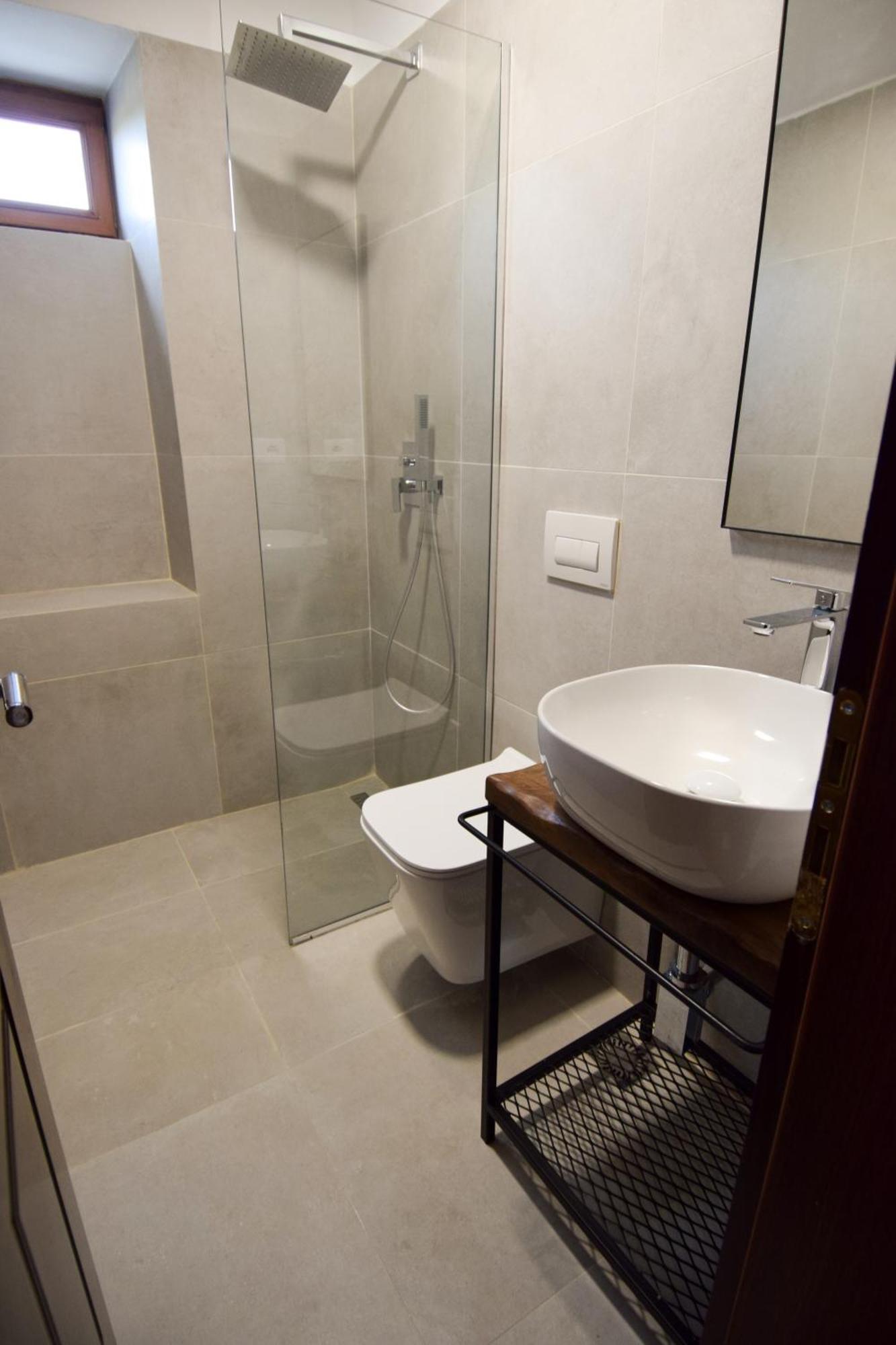 Hotel Aqueduct *